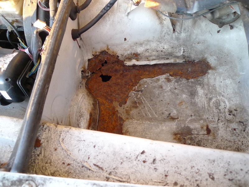 Ferdinand's 1983 Porsche 944 Restoration Project