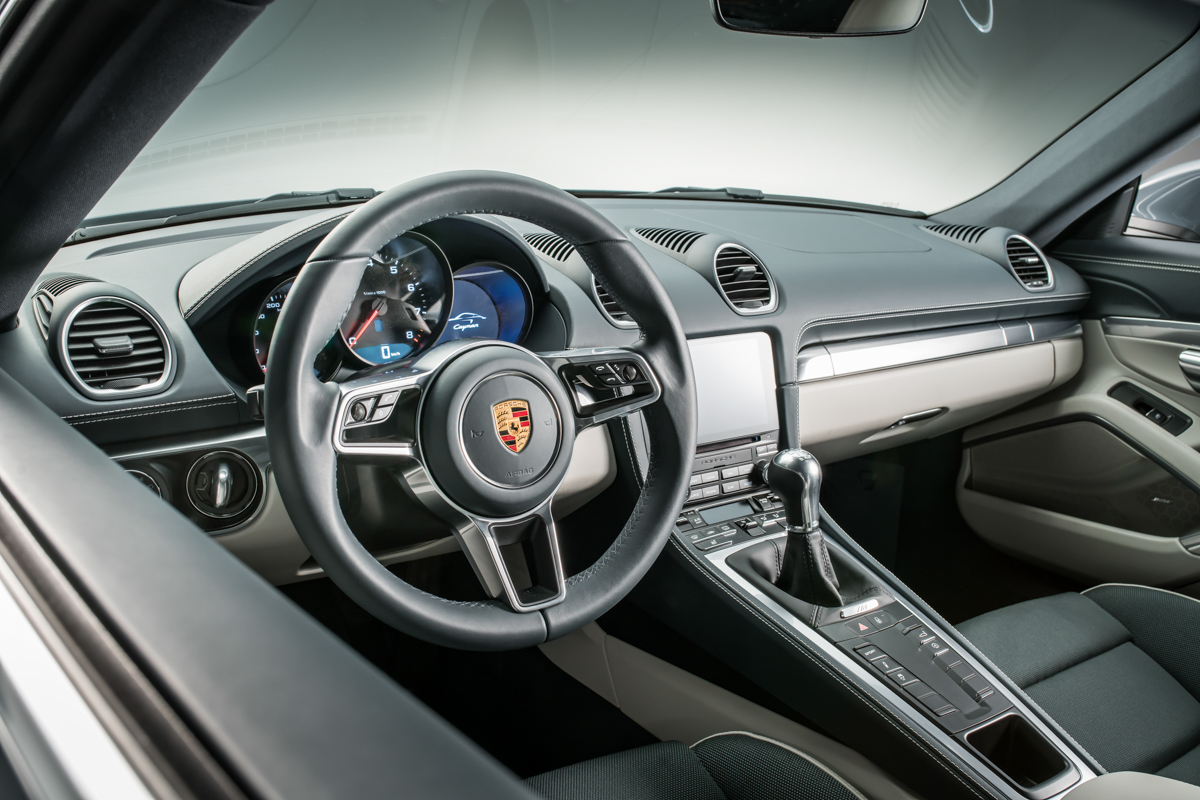 Porsche-718-Cayman-interior.jpg (1200×800)